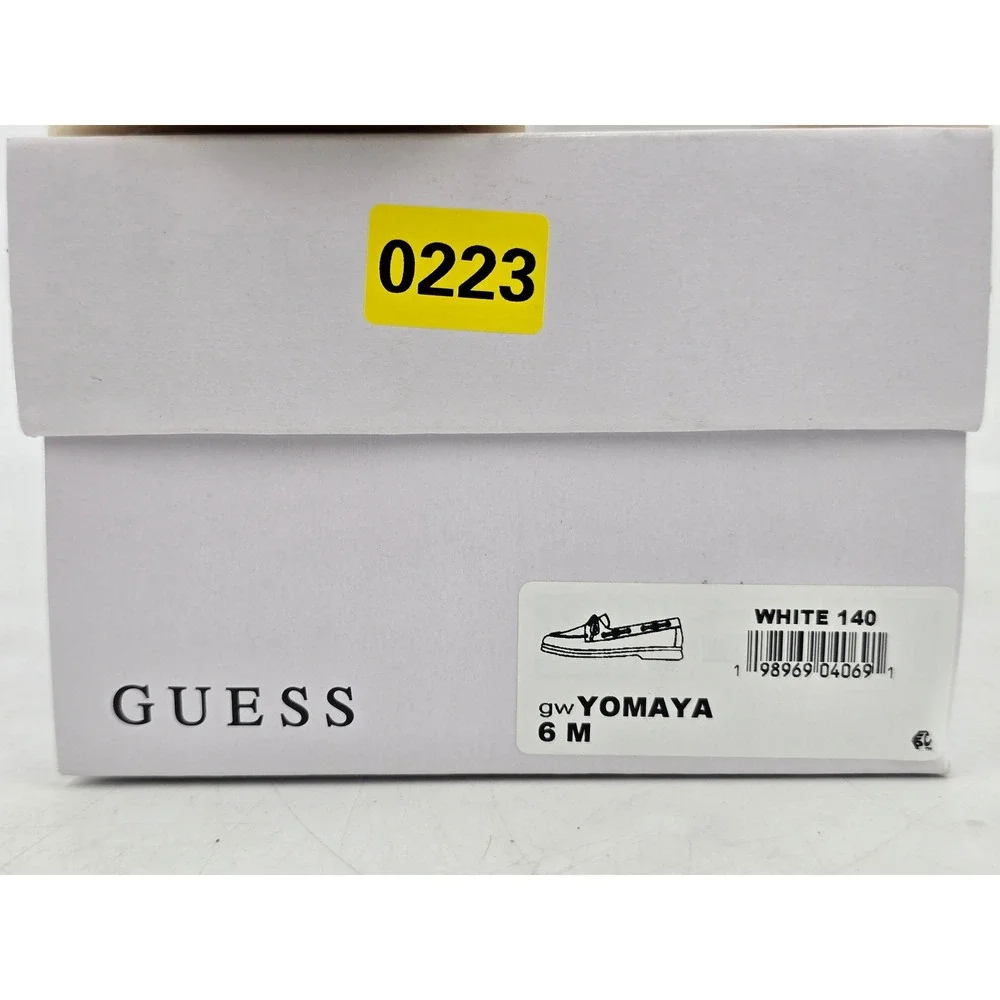 Guess Yomaya Boat Shoes Womens 6 White Leather Loafers Moccasins - NEW